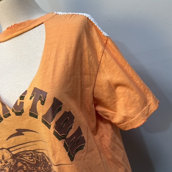 NWOT Affliction crop cutout t-shirt women’s sz M - Picture 4 of 10